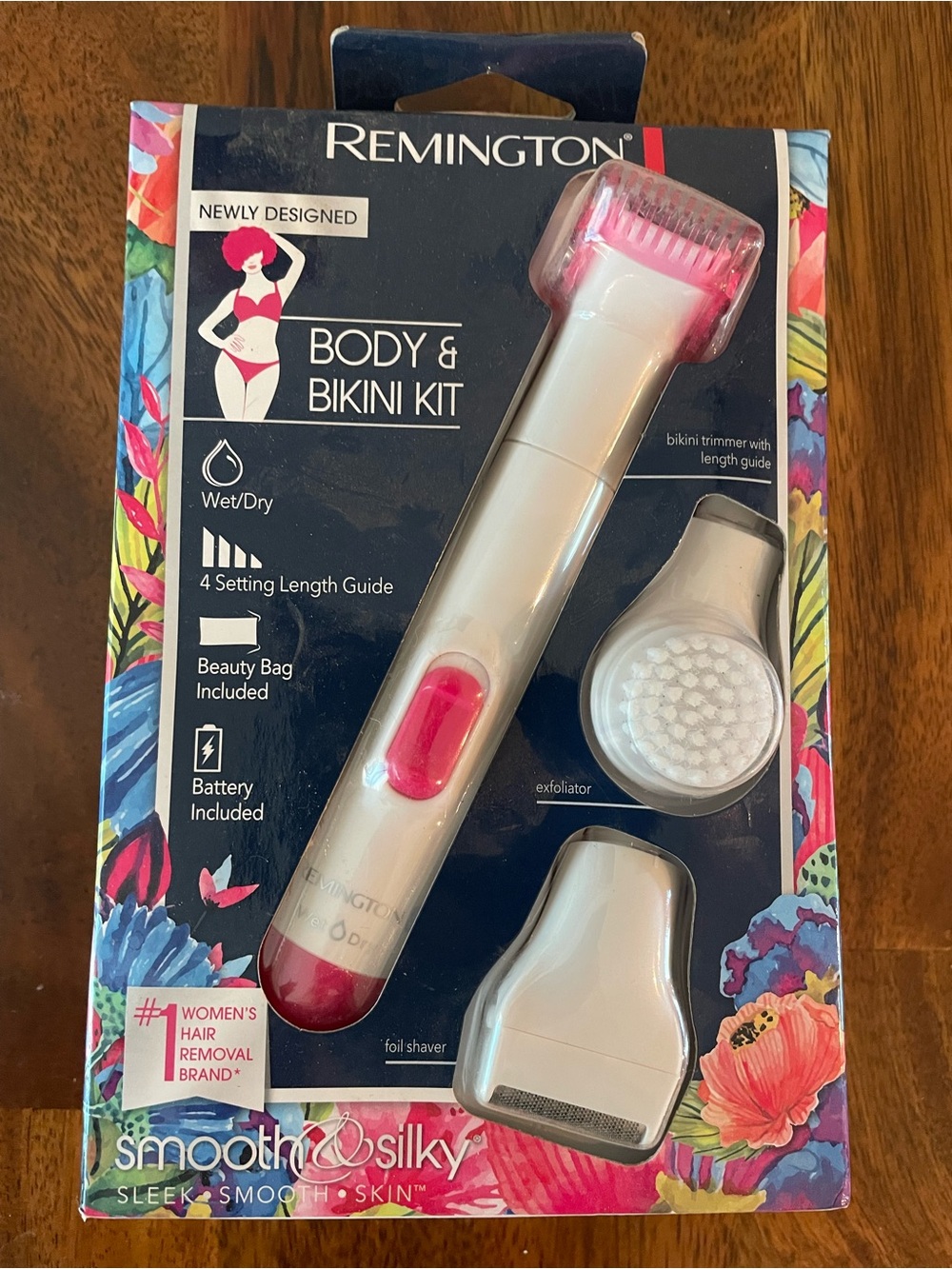 Remington Body & Bikini Trimmer Kit in Pink and White